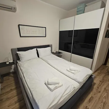 Charming Borovets Gardens D16 *